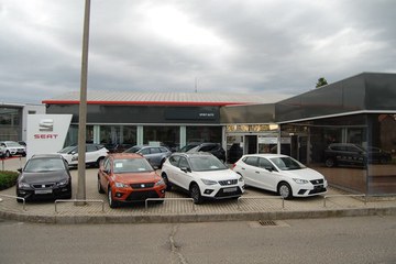 Seat szalon