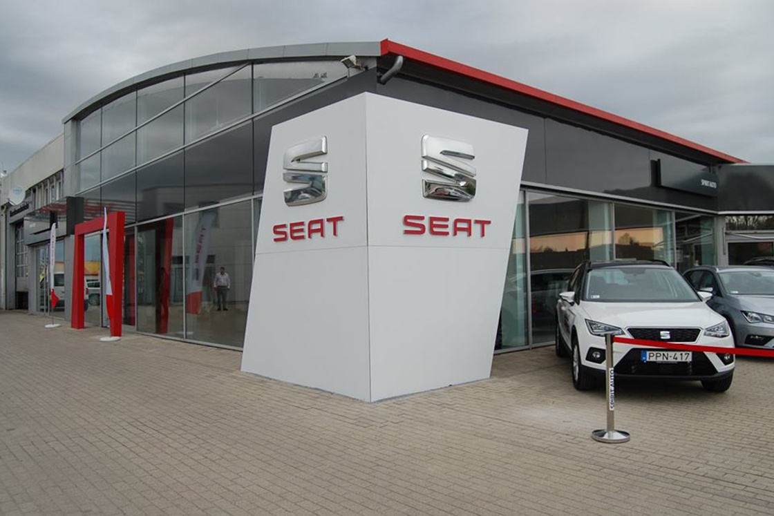 SEAT III..jpg